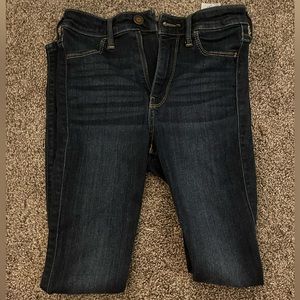 Hollister skinny jeans size 0 Short